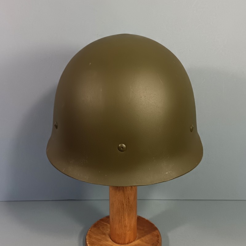 CASQUE FRANCAIS MODELE 1956 PARACHUTISTE CASQUE LOURD DATE 1959 ET LINER 1962 TAP LEGION ETRANGERE FILET DE CAMOUFLAGE